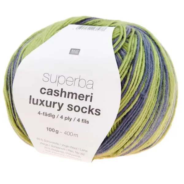 Green luxury cashmere sock yarn